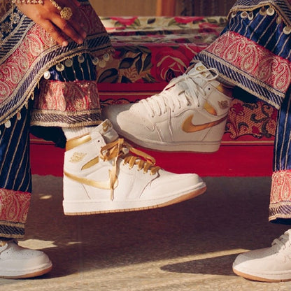 Air Jordan 1 Retro High OG "White and Gold"